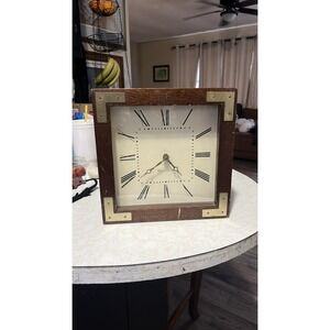 Bulova Square Wood Mantle Clock Roman Numeral Brass Corner Desk Shelf